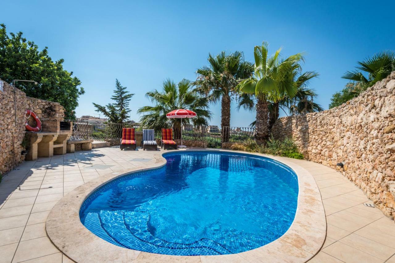 Sunset - Holiday Farmhouse With Large Private Pool In Island Of Gozo Nadur Bagian luar foto