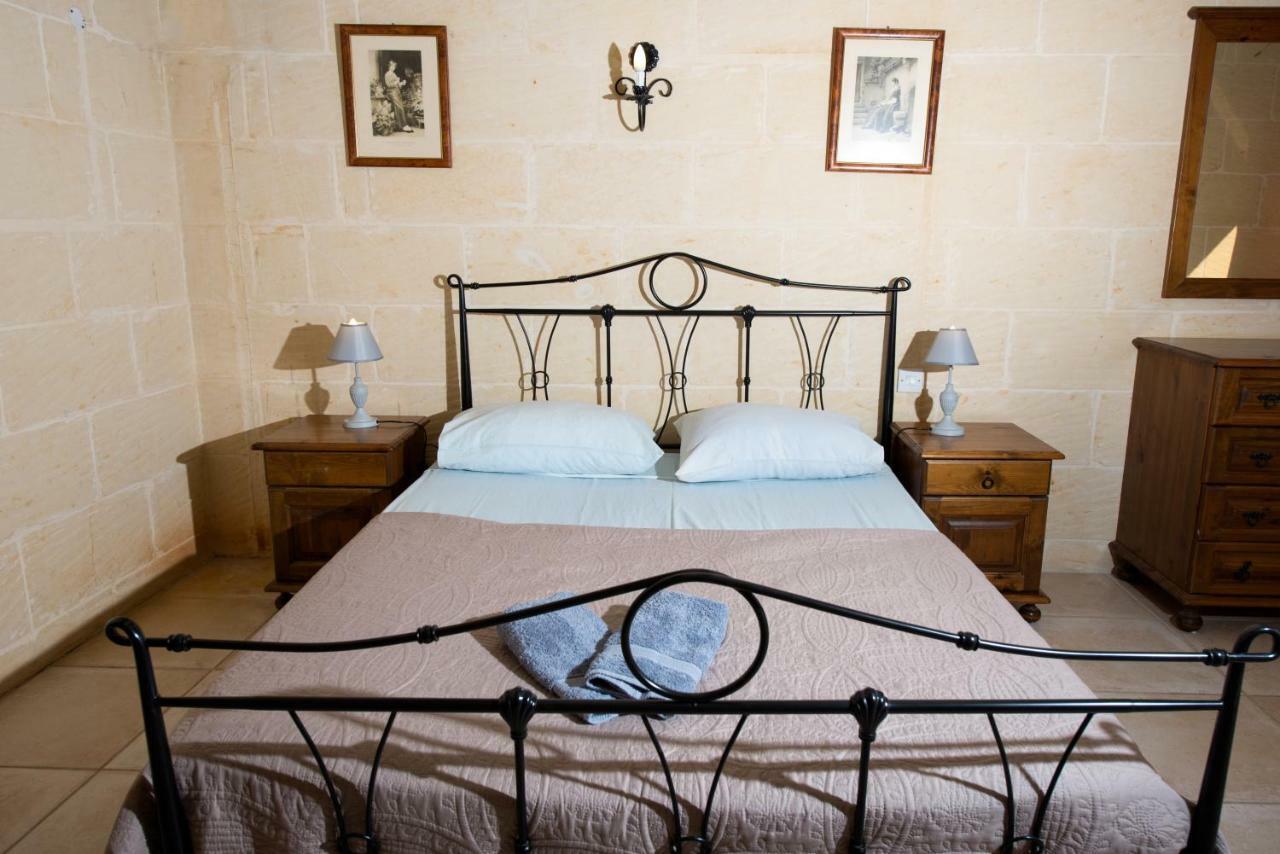 Sunset - Holiday Farmhouse With Large Private Pool In Island Of Gozo Nadur Bagian luar foto