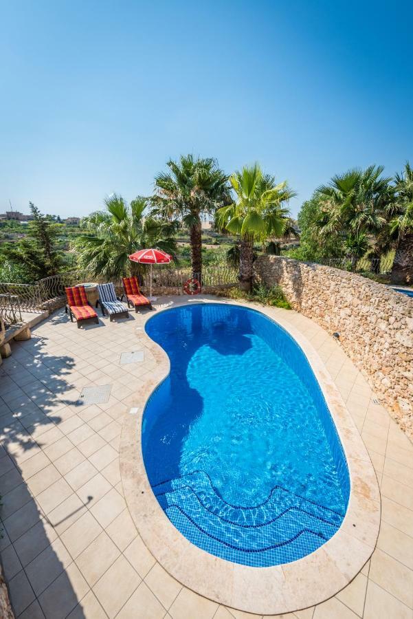 Sunset - Holiday Farmhouse With Large Private Pool In Island Of Gozo Nadur Bagian luar foto