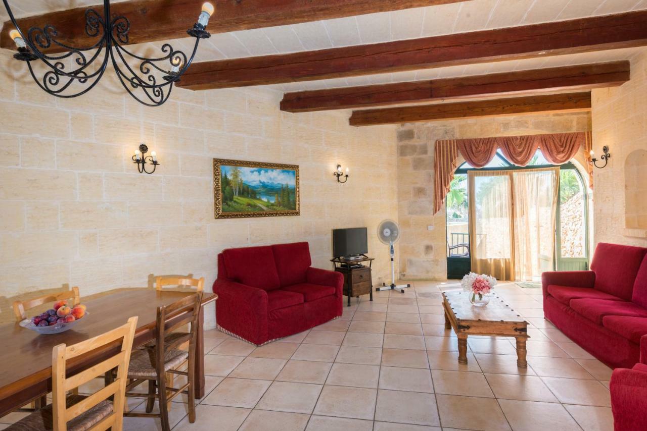 Sunset - Holiday Farmhouse With Large Private Pool In Island Of Gozo Nadur Bagian luar foto