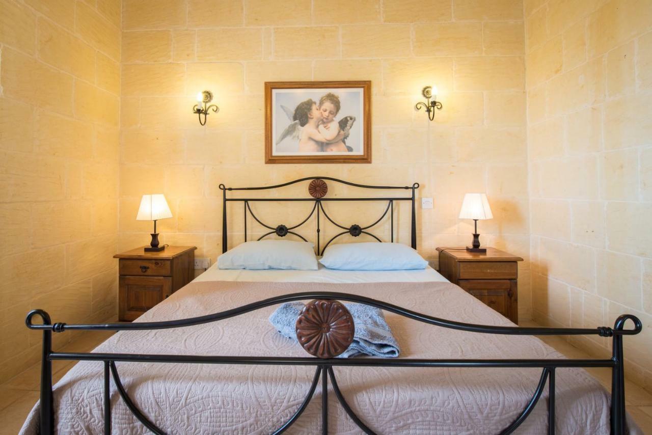 Sunset - Holiday Farmhouse With Large Private Pool In Island Of Gozo Nadur Bagian luar foto