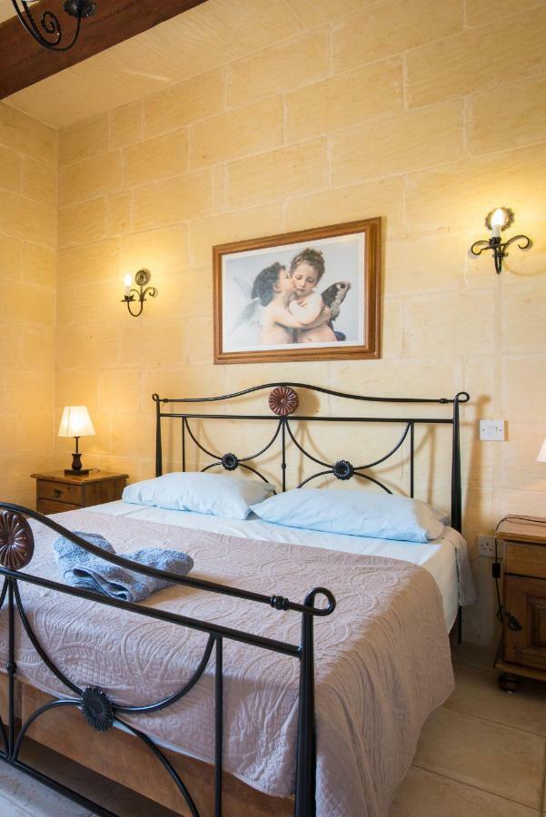 Sunset - Holiday Farmhouse With Large Private Pool In Island Of Gozo Nadur Bagian luar foto
